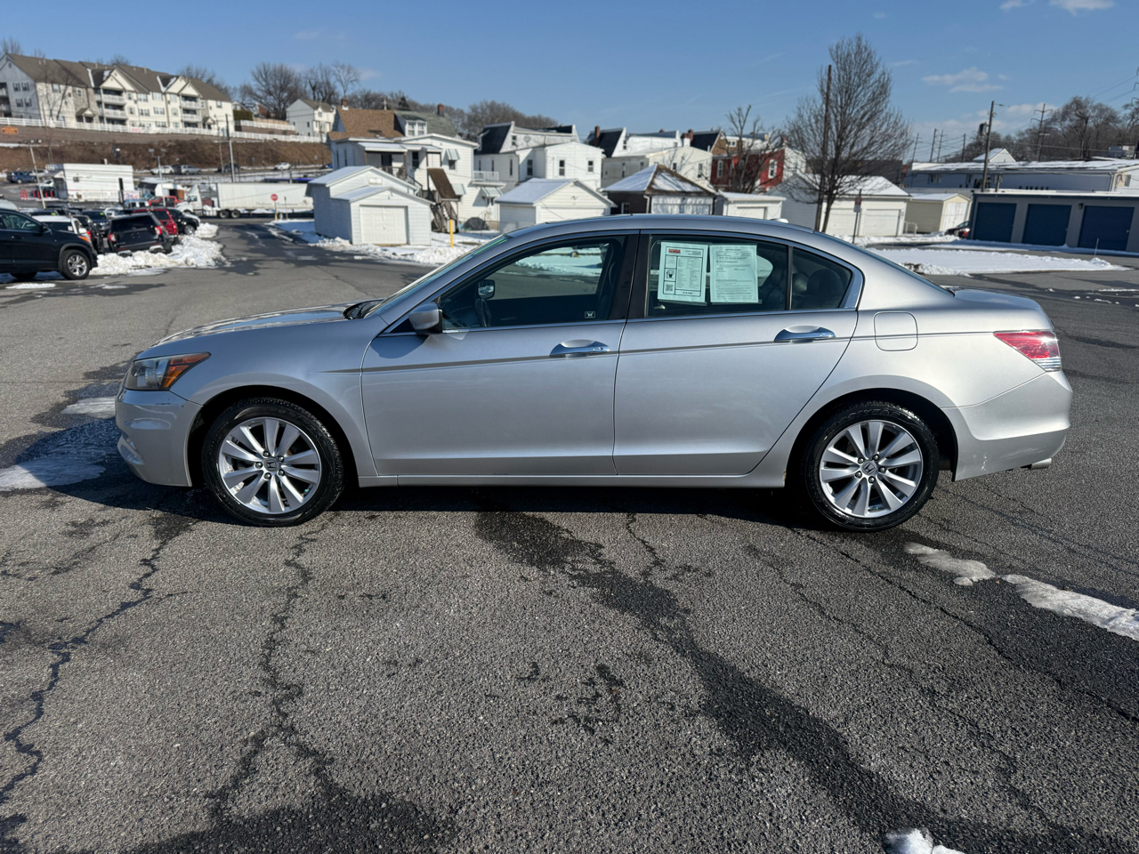 Honda Accord EX-L V-6 Sedan AT 2011