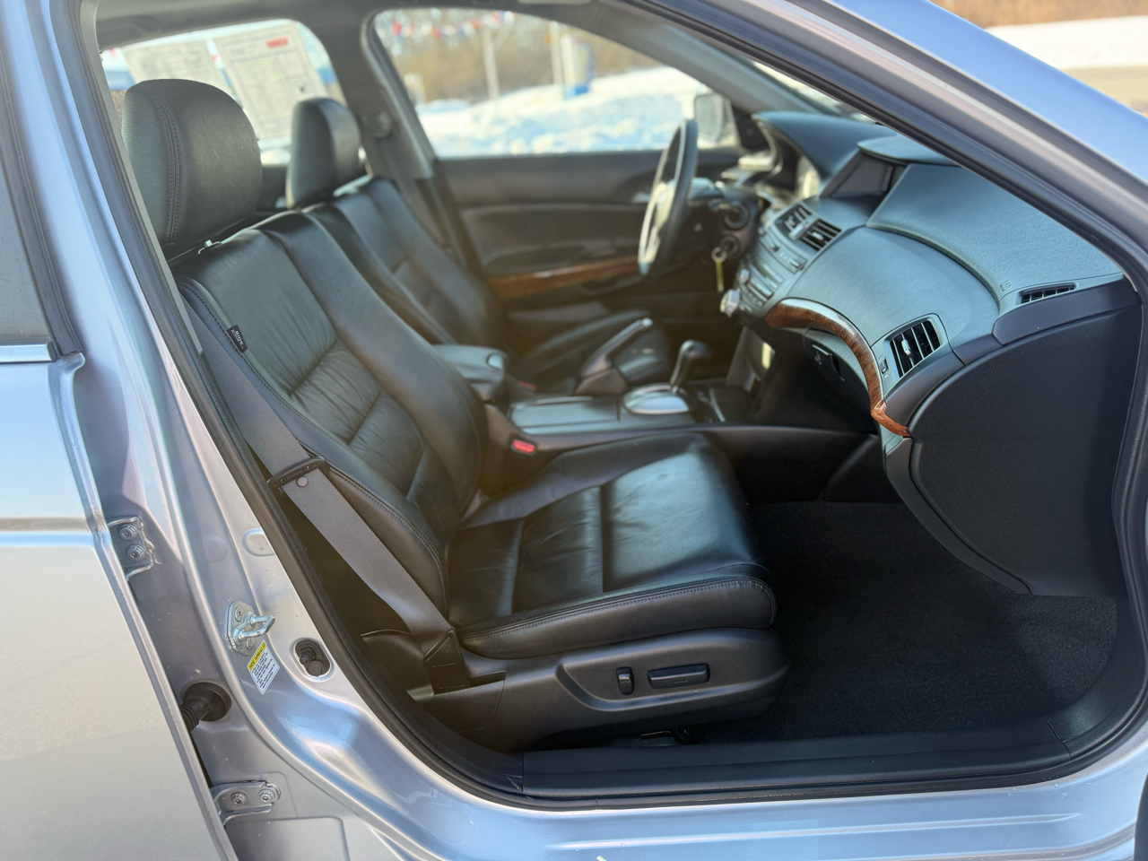 Honda Accord EX-L V-6 Sedan AT 2011