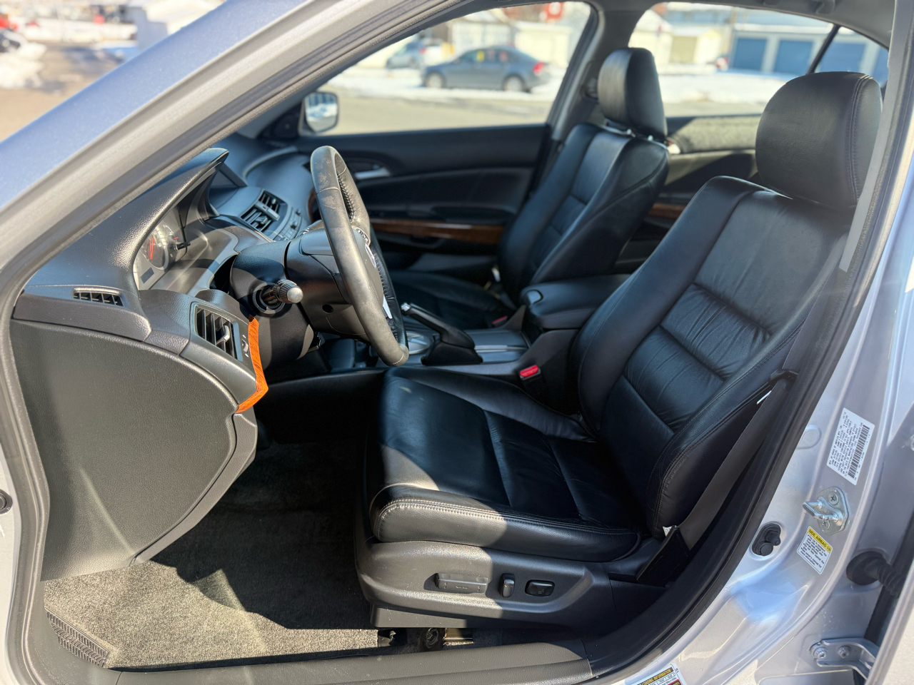 Honda Accord EX-L V-6 Sedan AT 2011