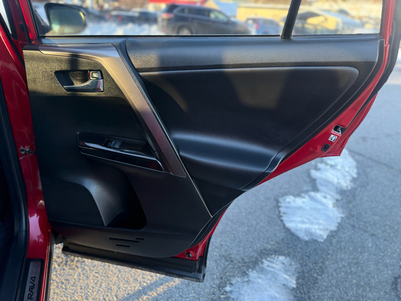 Toyota RAV4 SE 4WD 2016