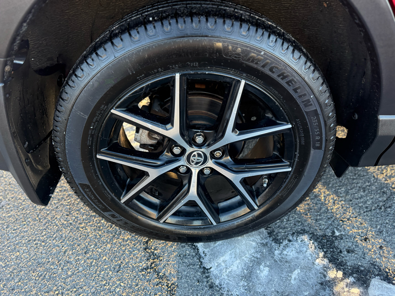 Toyota RAV4 SE 4WD 2016