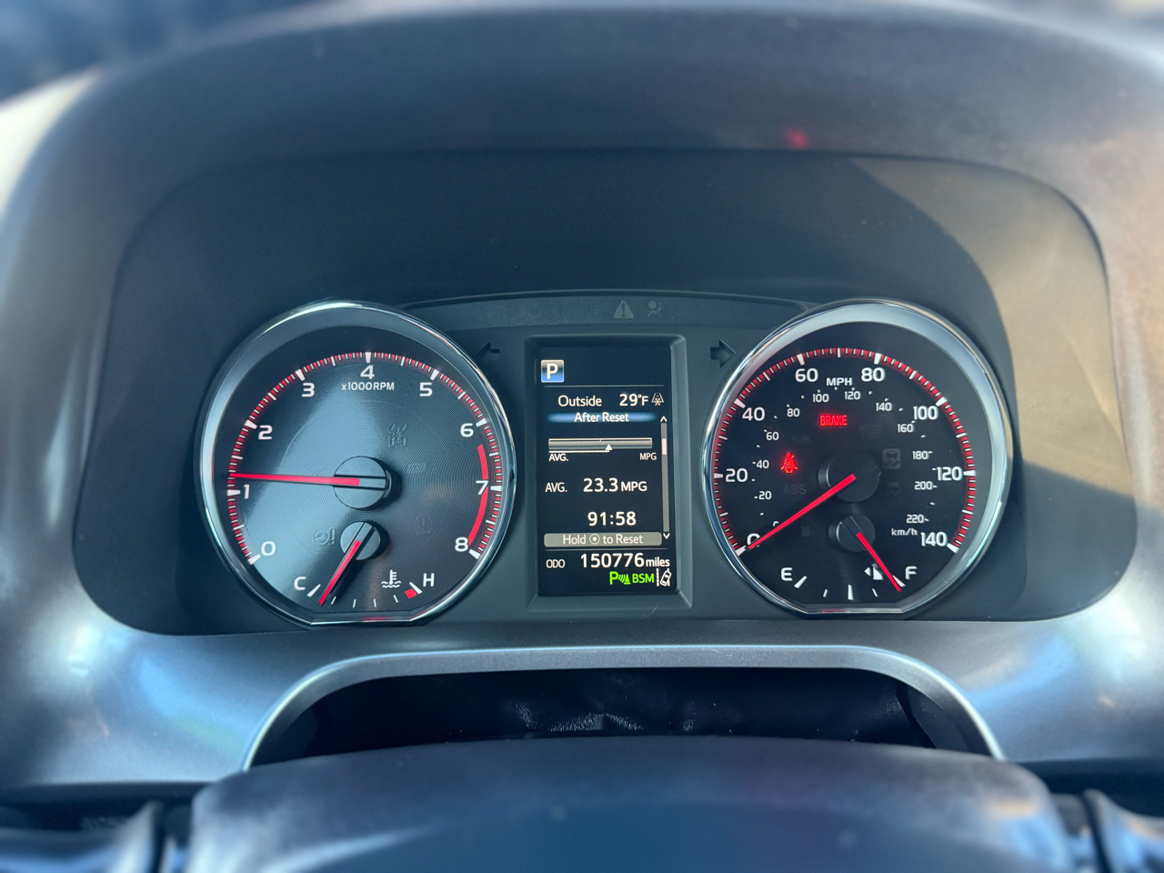 Toyota RAV4 SE 4WD 2016