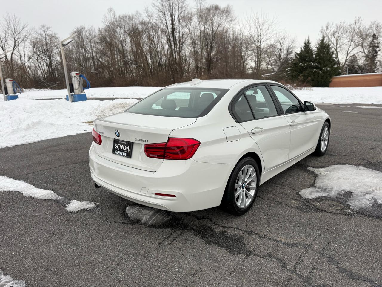 BMW 3-Series 320i xDrive Sedan 2018
