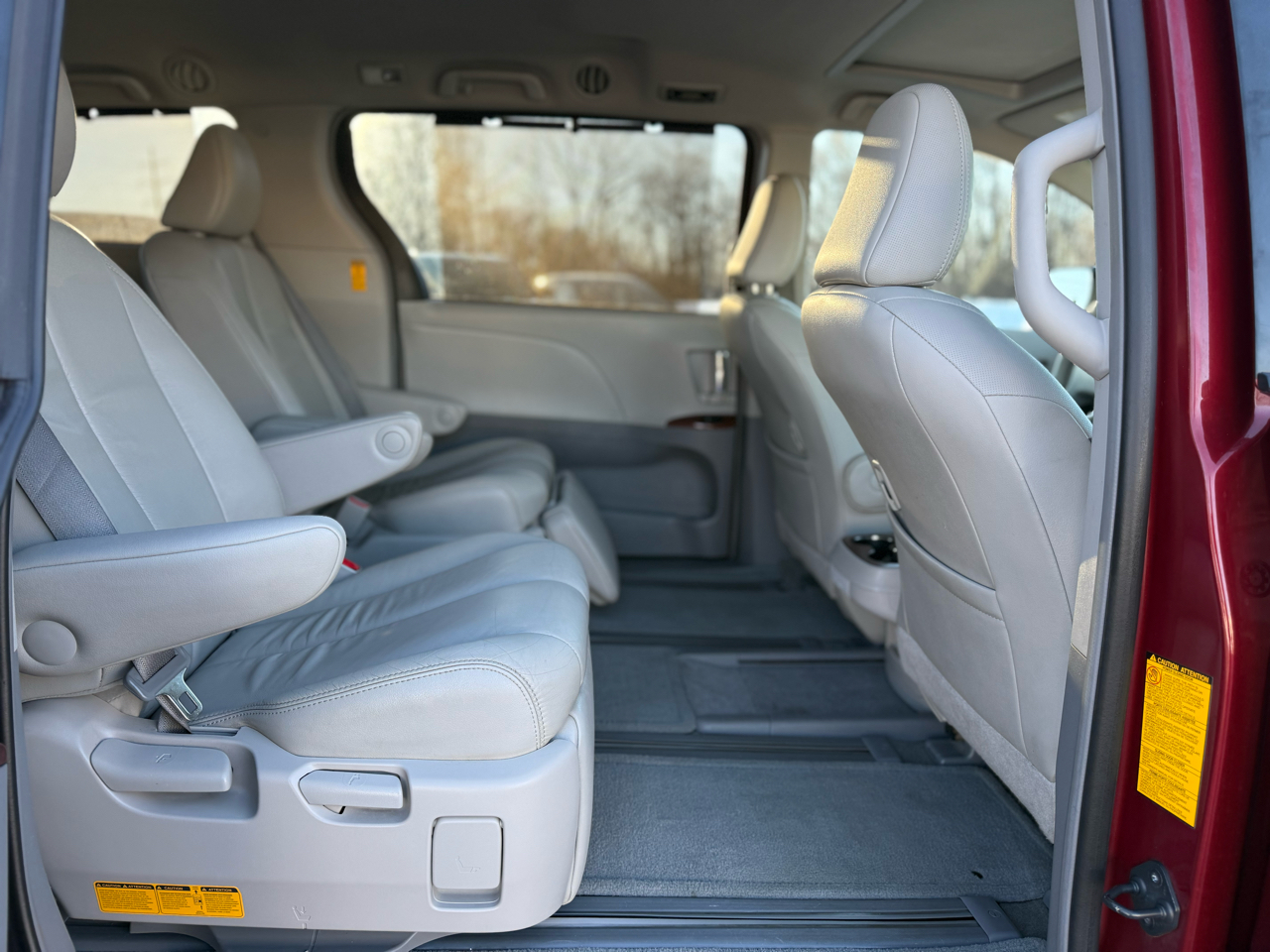 Toyota Sienna Limited AWD 7-Passenger V6 2014