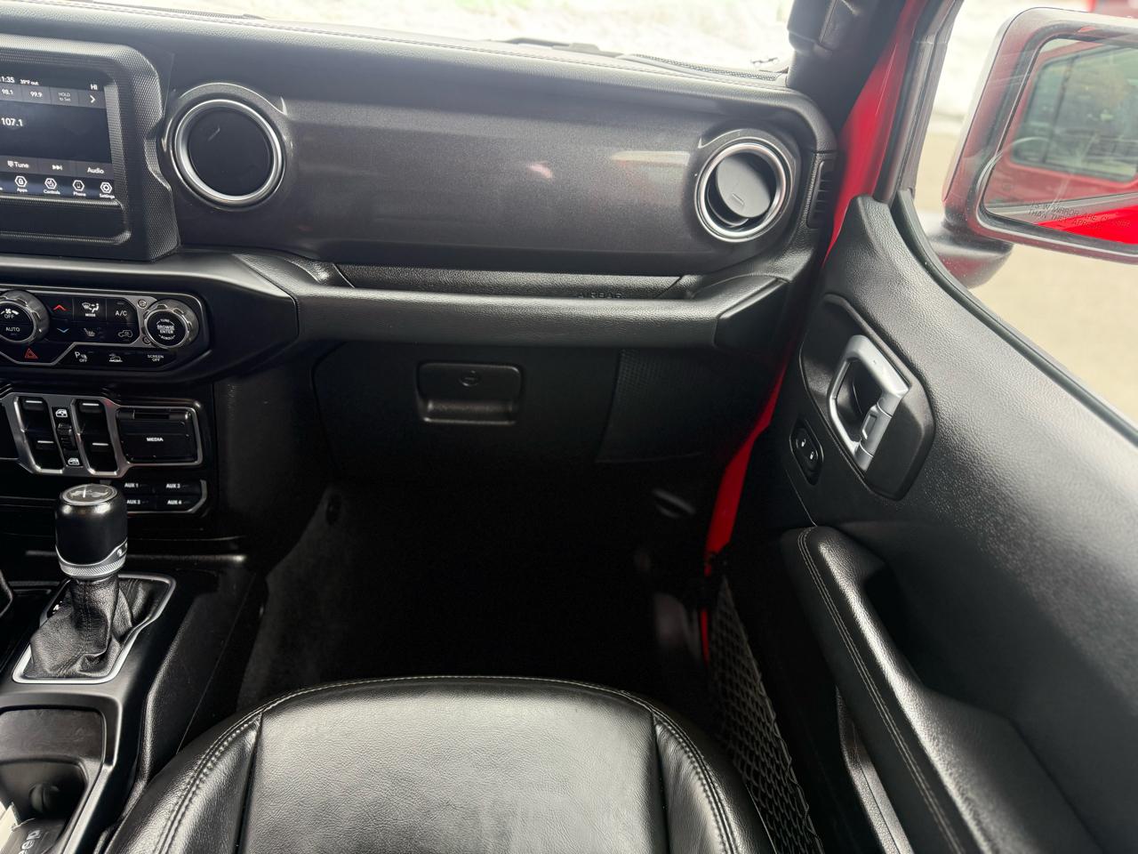 Jeep Wrangler Unlimited Sahara 2021