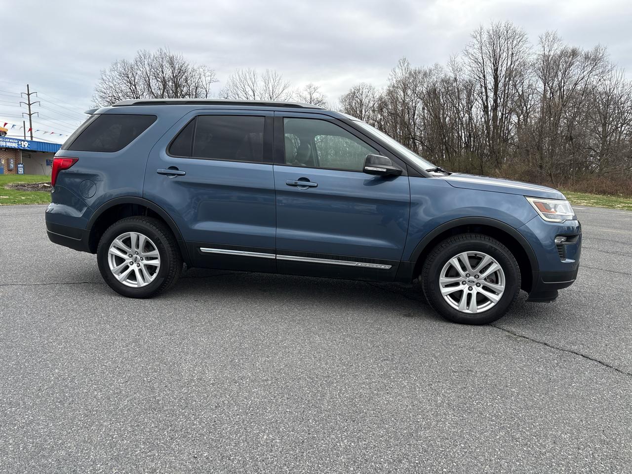 Ford Explorer XLT 4WD 2018