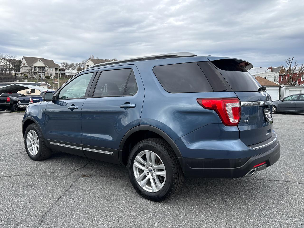 Ford Explorer XLT 4WD 2018