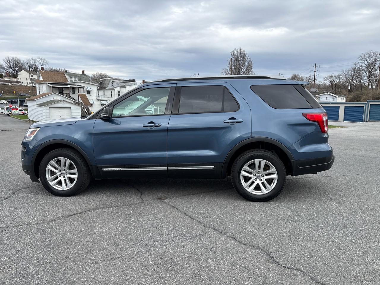 Ford Explorer XLT 4WD 2018