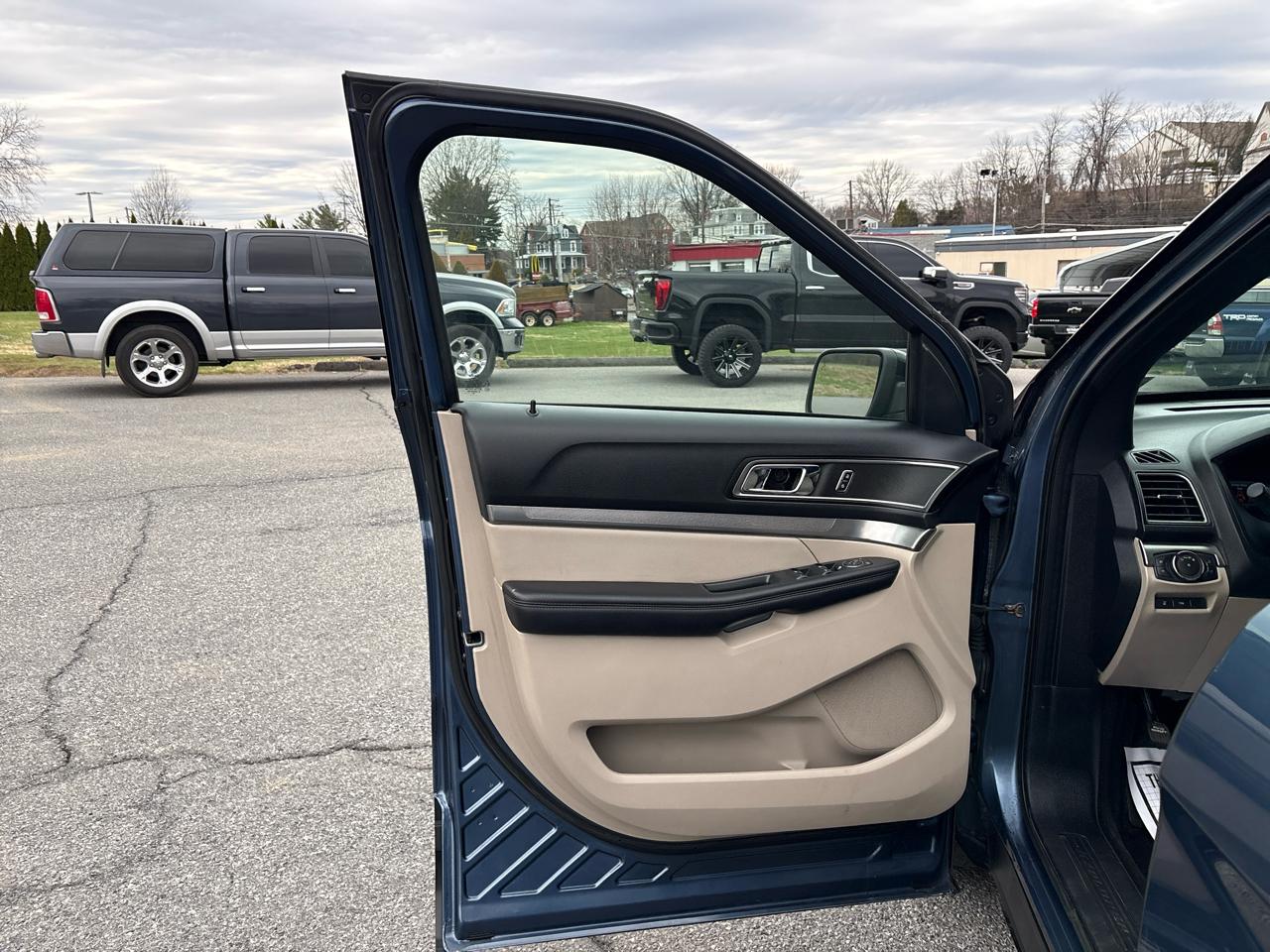 Ford Explorer XLT 4WD 2018