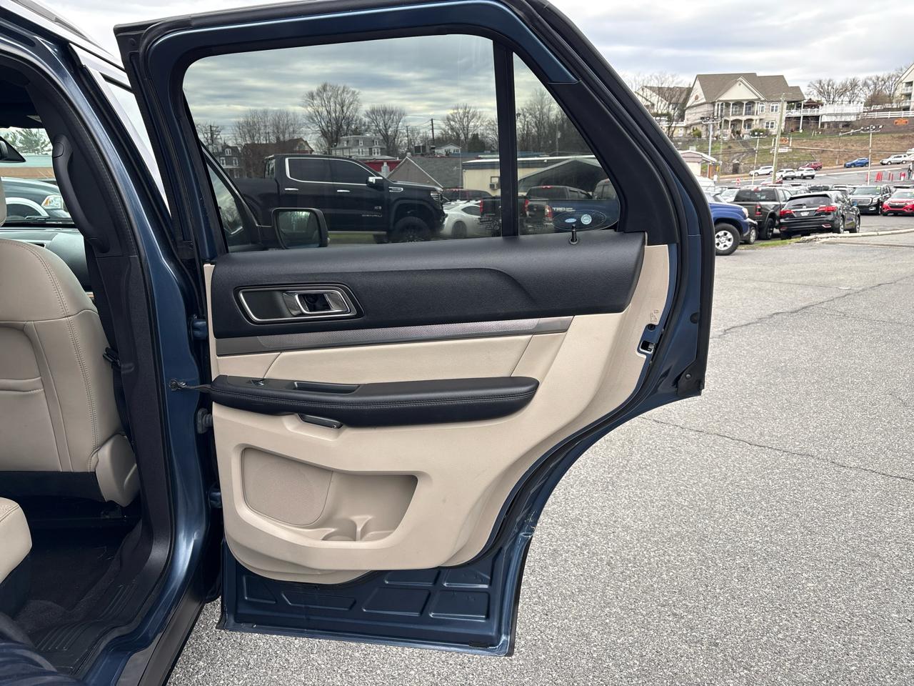 Ford Explorer XLT 4WD 2018