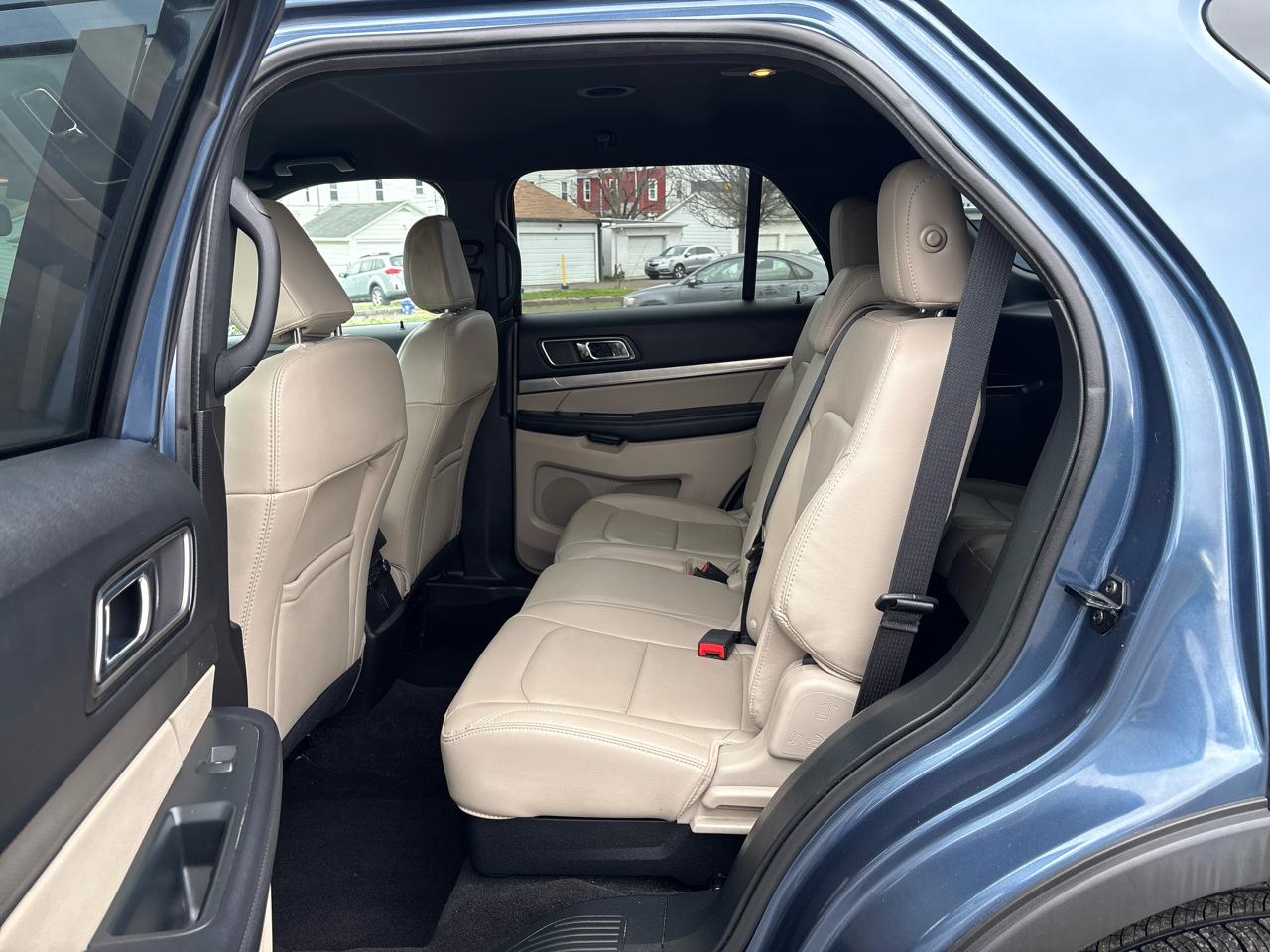 Ford Explorer XLT 4WD 2018