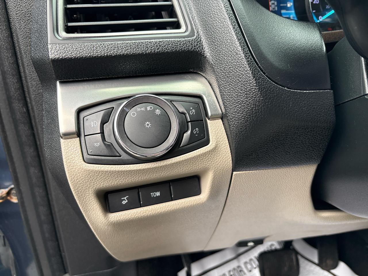 Ford Explorer XLT 4WD 2018