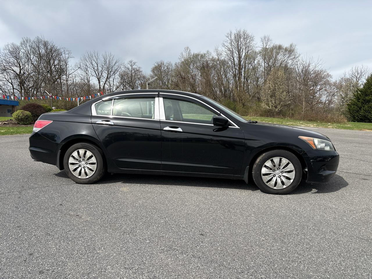 Honda Accord LX sedan AT 2010