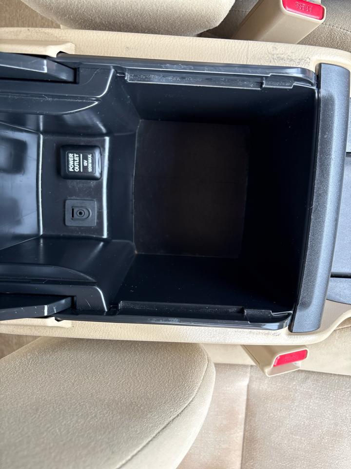 Honda Accord LX sedan AT 2010