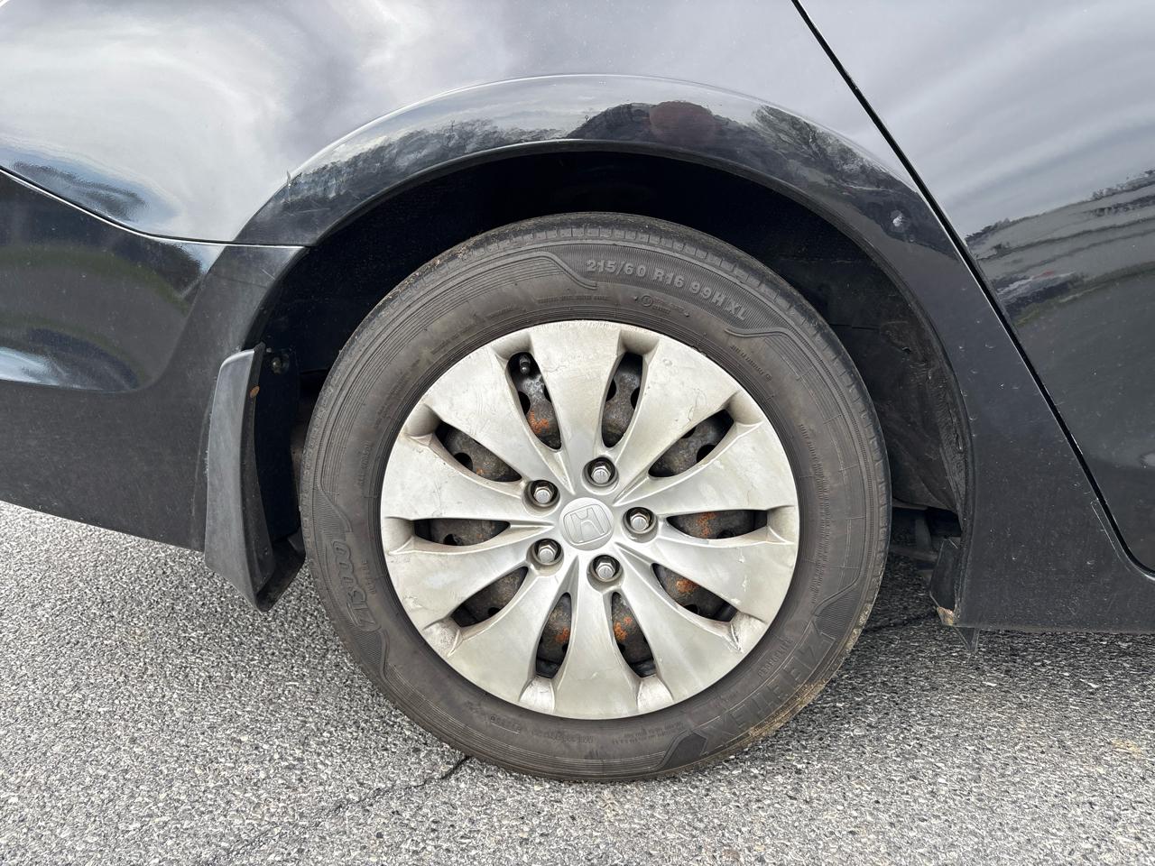 Honda Accord LX sedan AT 2010