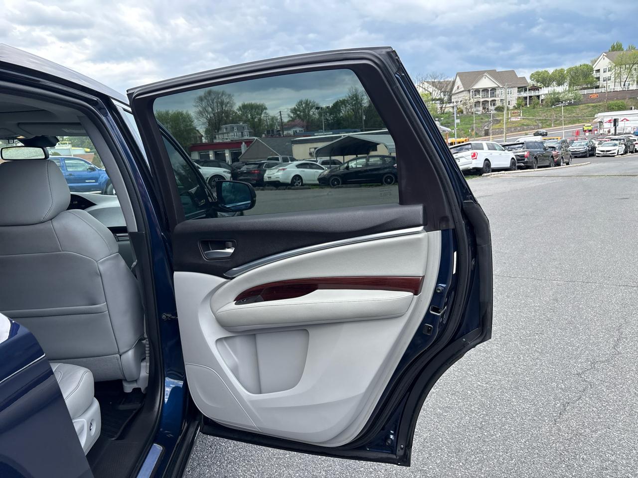 Acura MDX SH-AWD 6-Spd AT w/Tech Package 2014