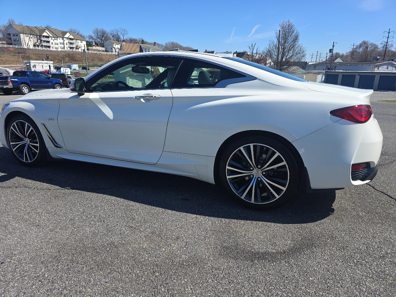 Infiniti Q60 3.0t Premium AWD 2017
