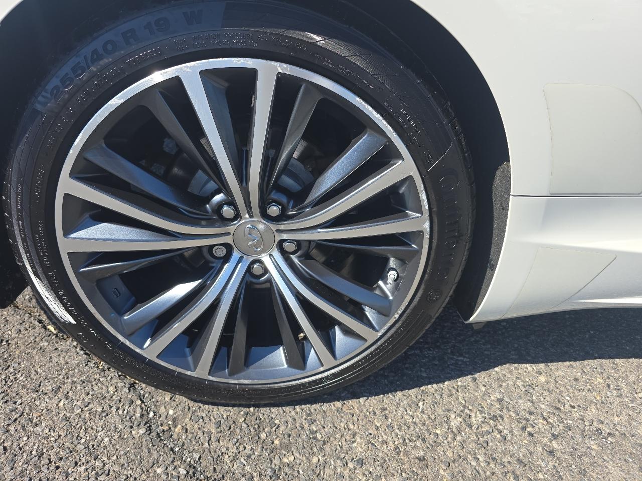 Infiniti Q60 3.0t Premium AWD 2017