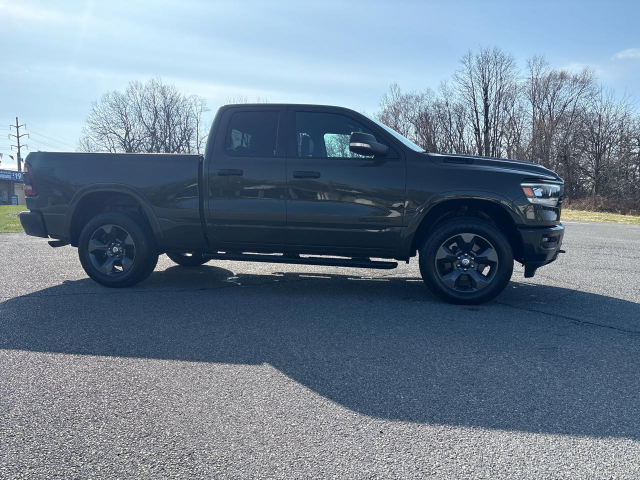 RAM 1500 Big Horn Quad Cab 4WD 2021