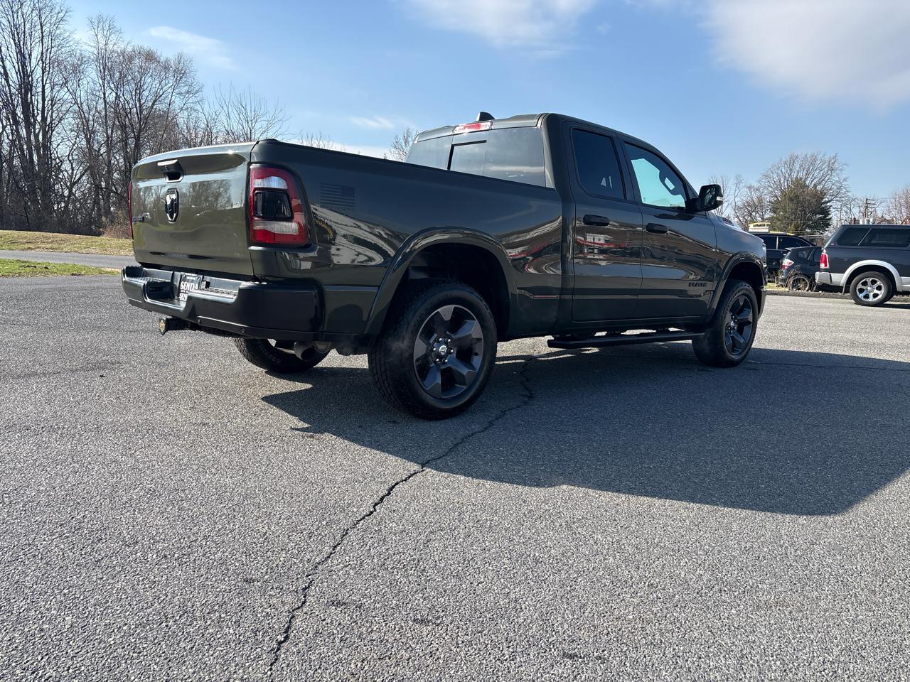 RAM 1500 Big Horn Quad Cab 4WD 2021