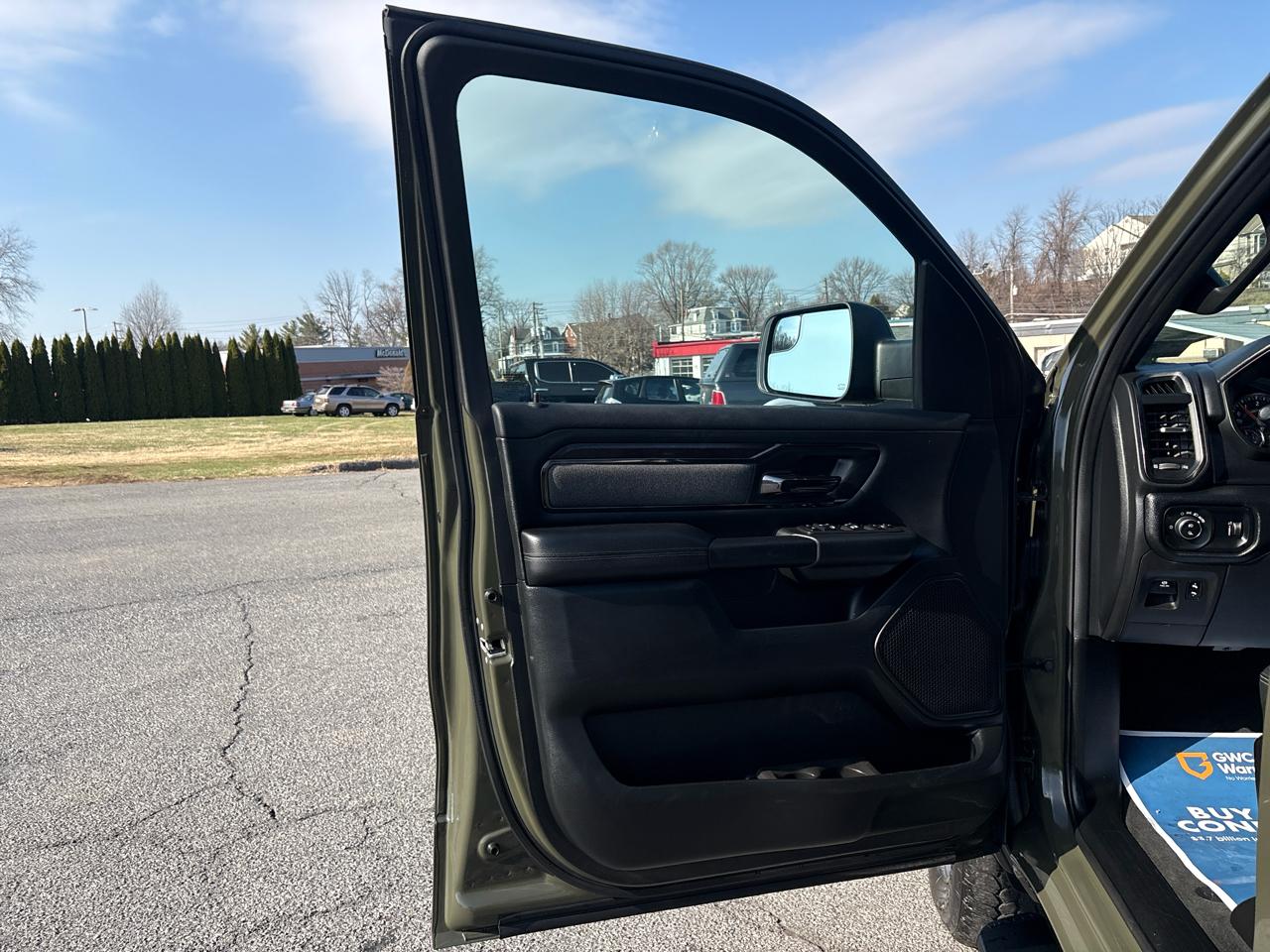 RAM 1500 Big Horn Quad Cab 4WD 2021