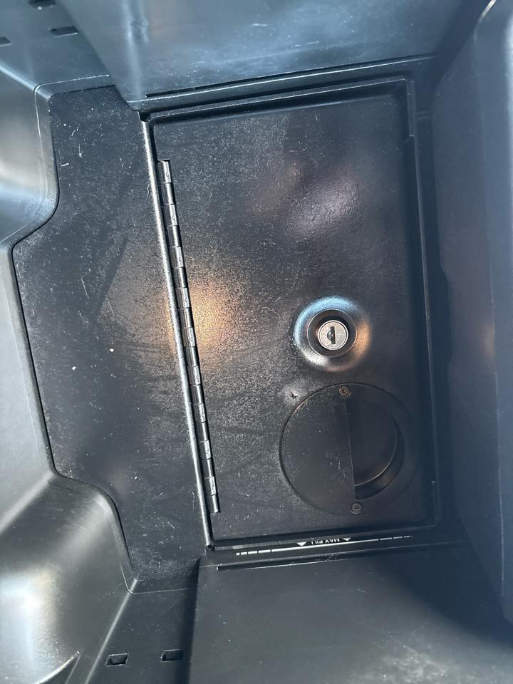 RAM 1500 Big Horn Quad Cab 4WD 2021