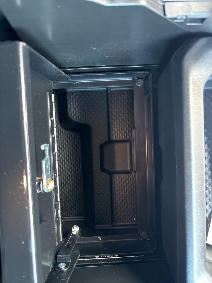 RAM 1500 Big Horn Quad Cab 4WD 2021