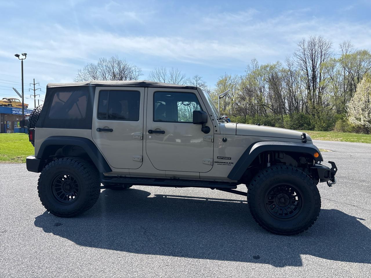 Jeep Wrangler Unlimited Sport 4WD 2017