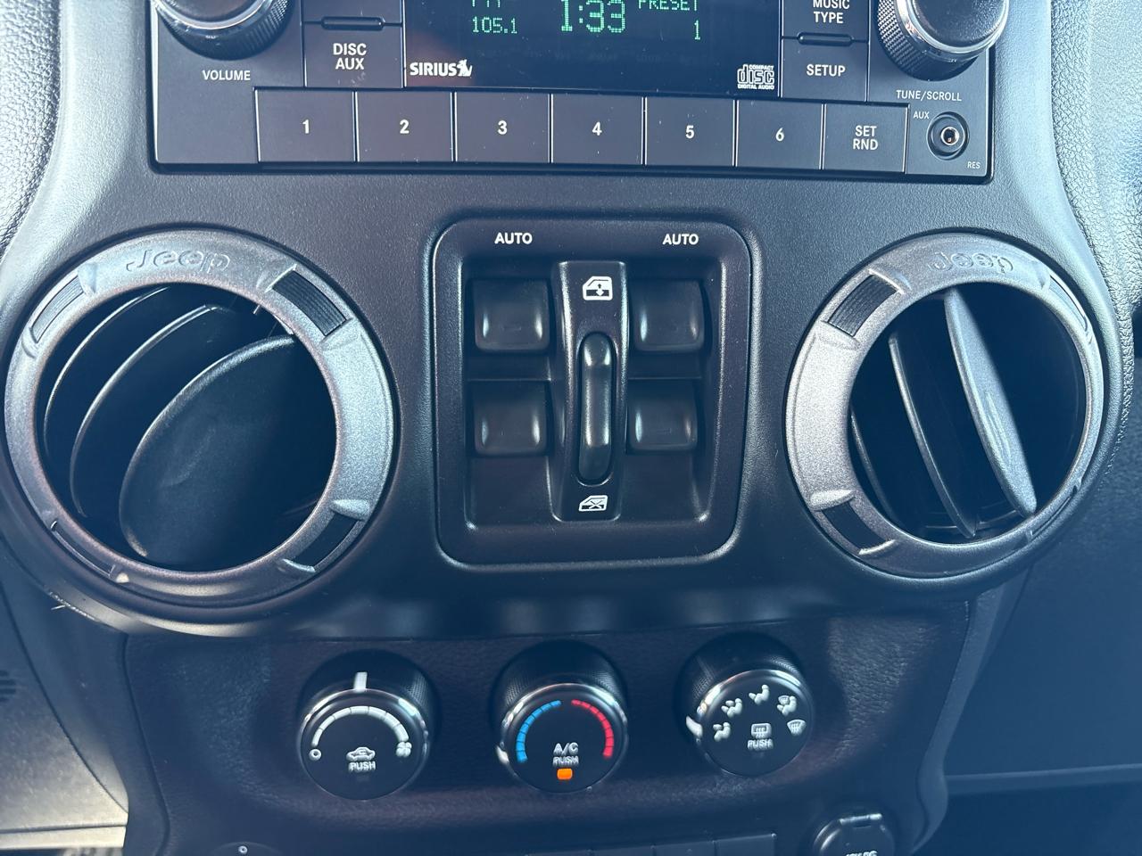 Jeep Wrangler Unlimited Sport 4WD 2017