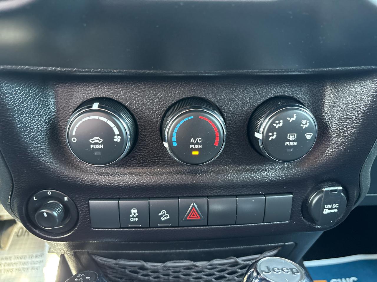 Jeep Wrangler Unlimited Sport 4WD 2017