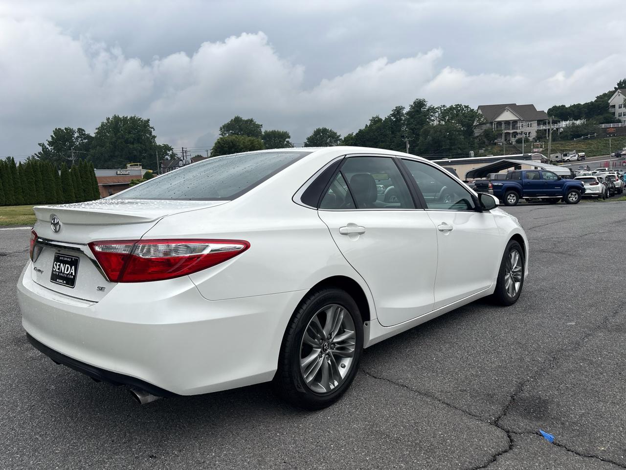 Toyota Camry SE 2015