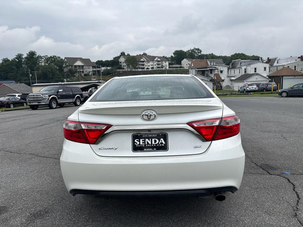 Toyota Camry SE 2015
