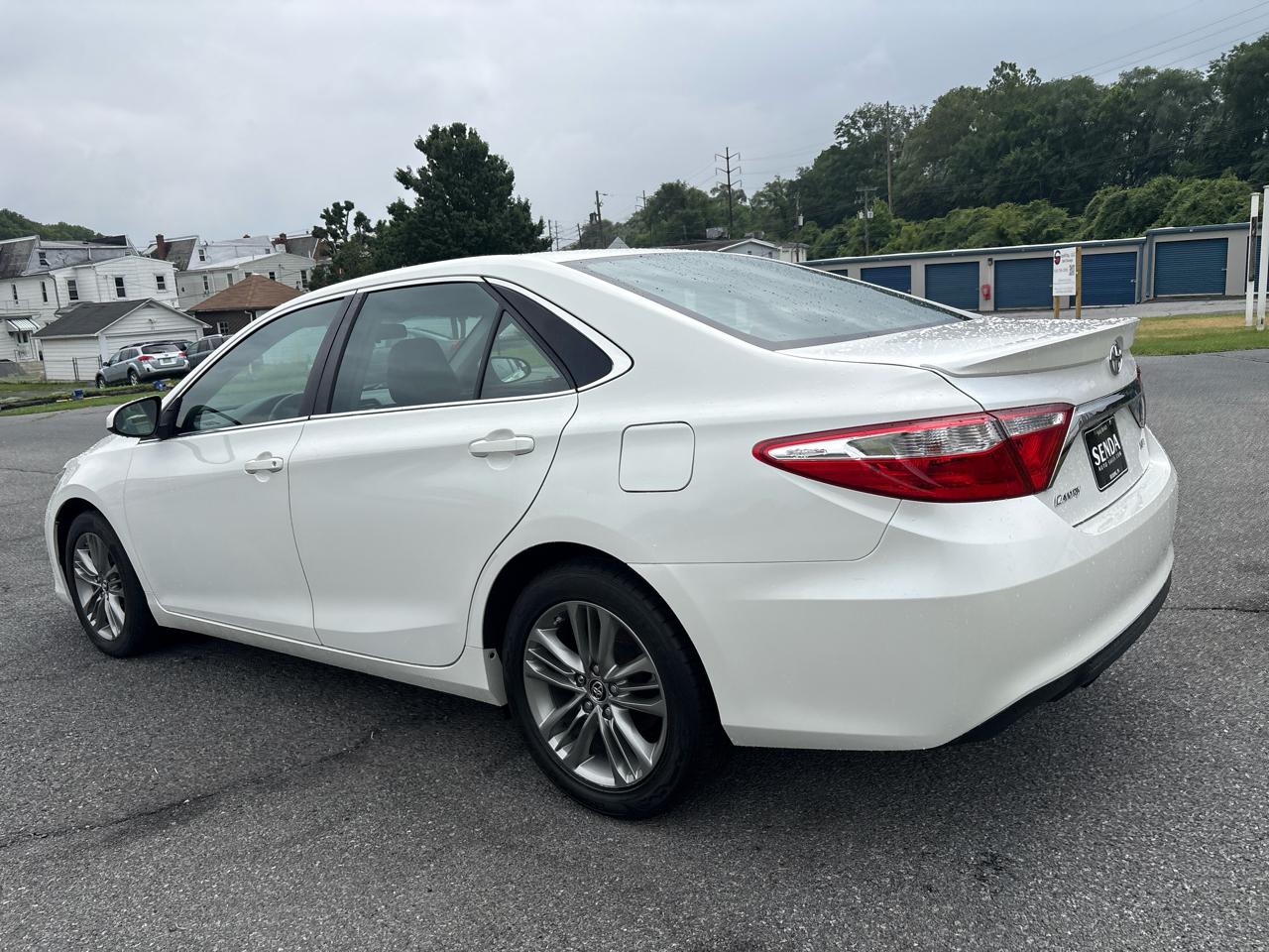 Toyota Camry SE 2015