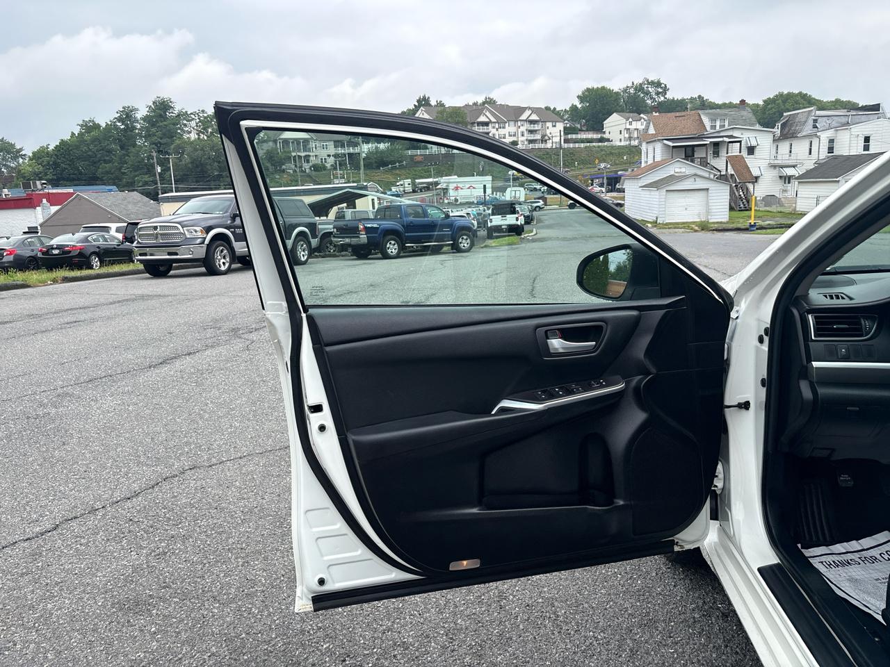Toyota Camry SE 2015