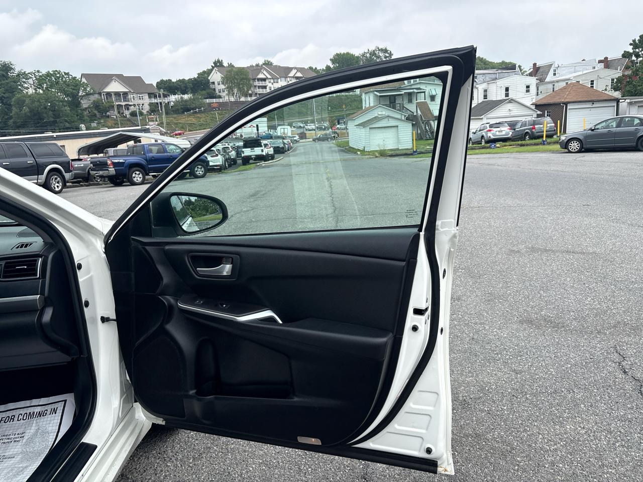 Toyota Camry SE 2015