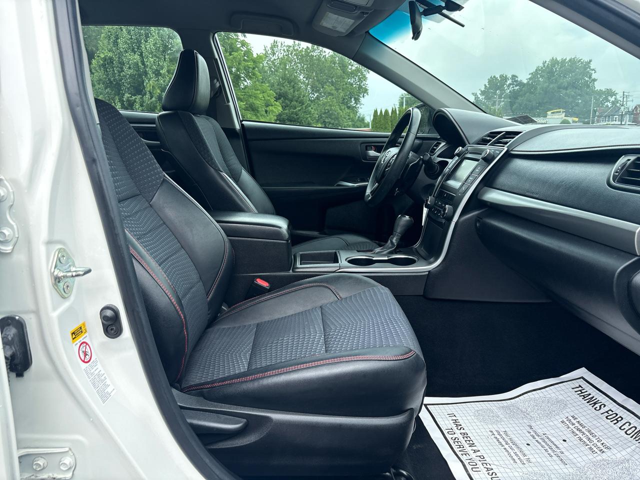 Toyota Camry SE 2015