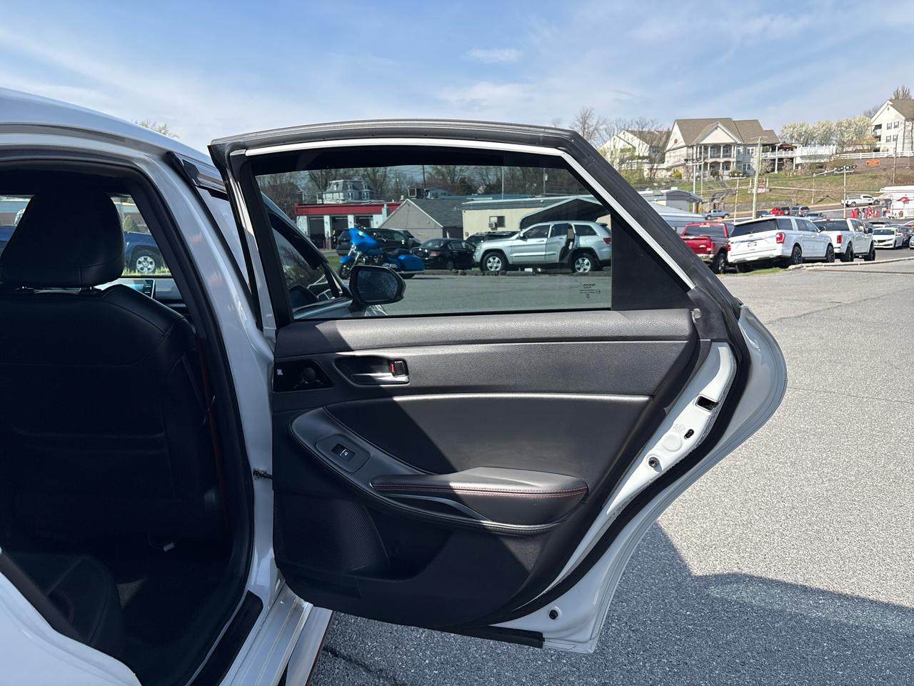 Toyota Avalon TRD 2021