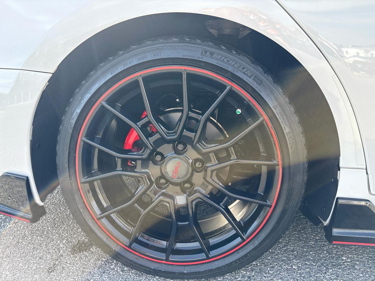 Toyota Avalon TRD 2021