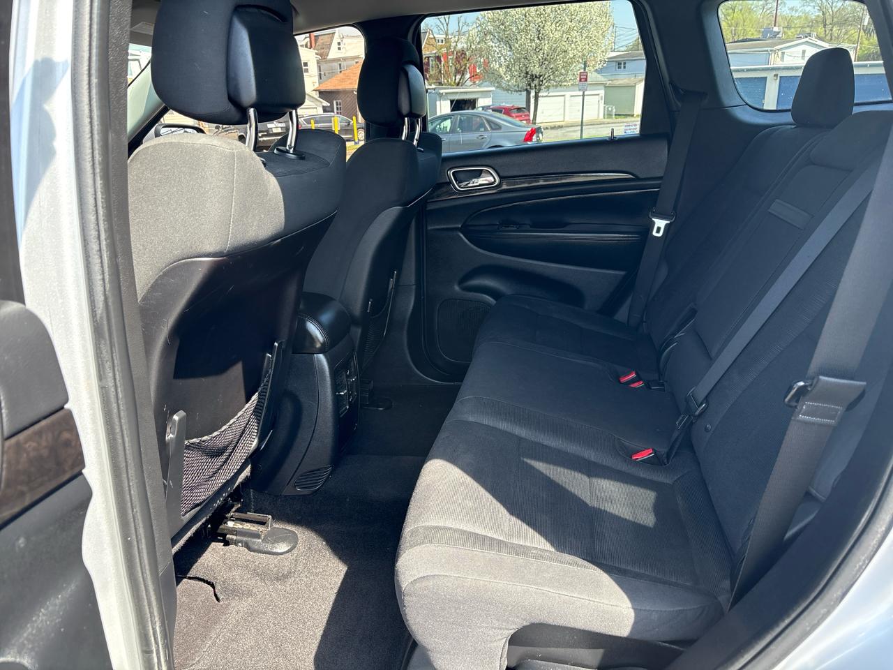 Jeep Grand Cherokee Laredo 4WD 2011