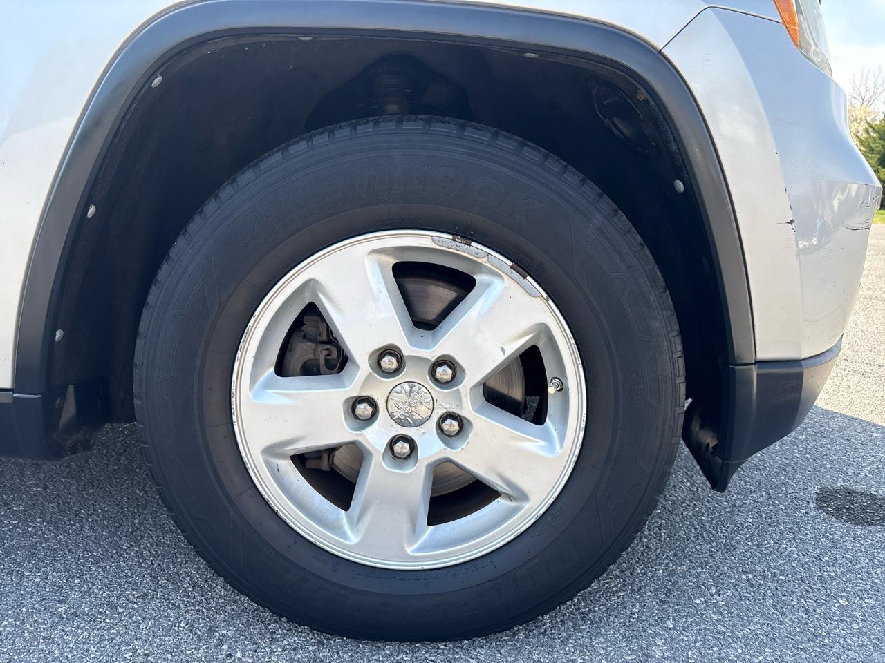 Jeep Grand Cherokee Laredo 4WD 2011