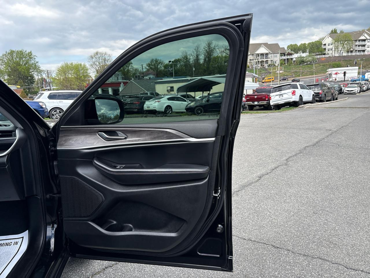 Jeep Grand Cherokee L Limited 4WD 2023