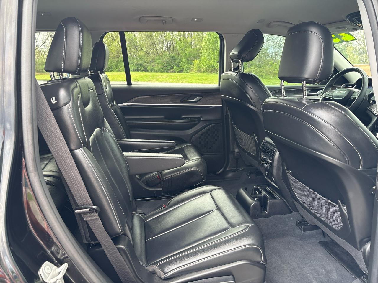 Jeep Grand Cherokee L Limited 4WD 2023