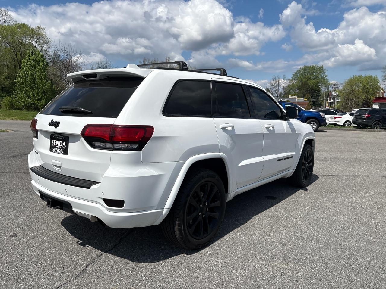 Jeep Grand Cherokee Laredo 4WD 2020