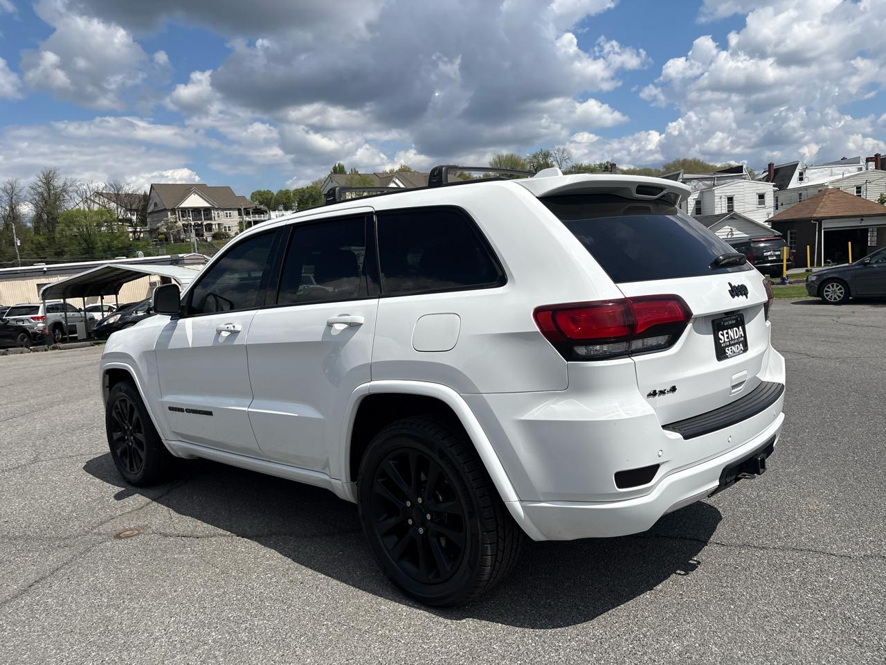 Jeep Grand Cherokee Laredo 4WD 2020
