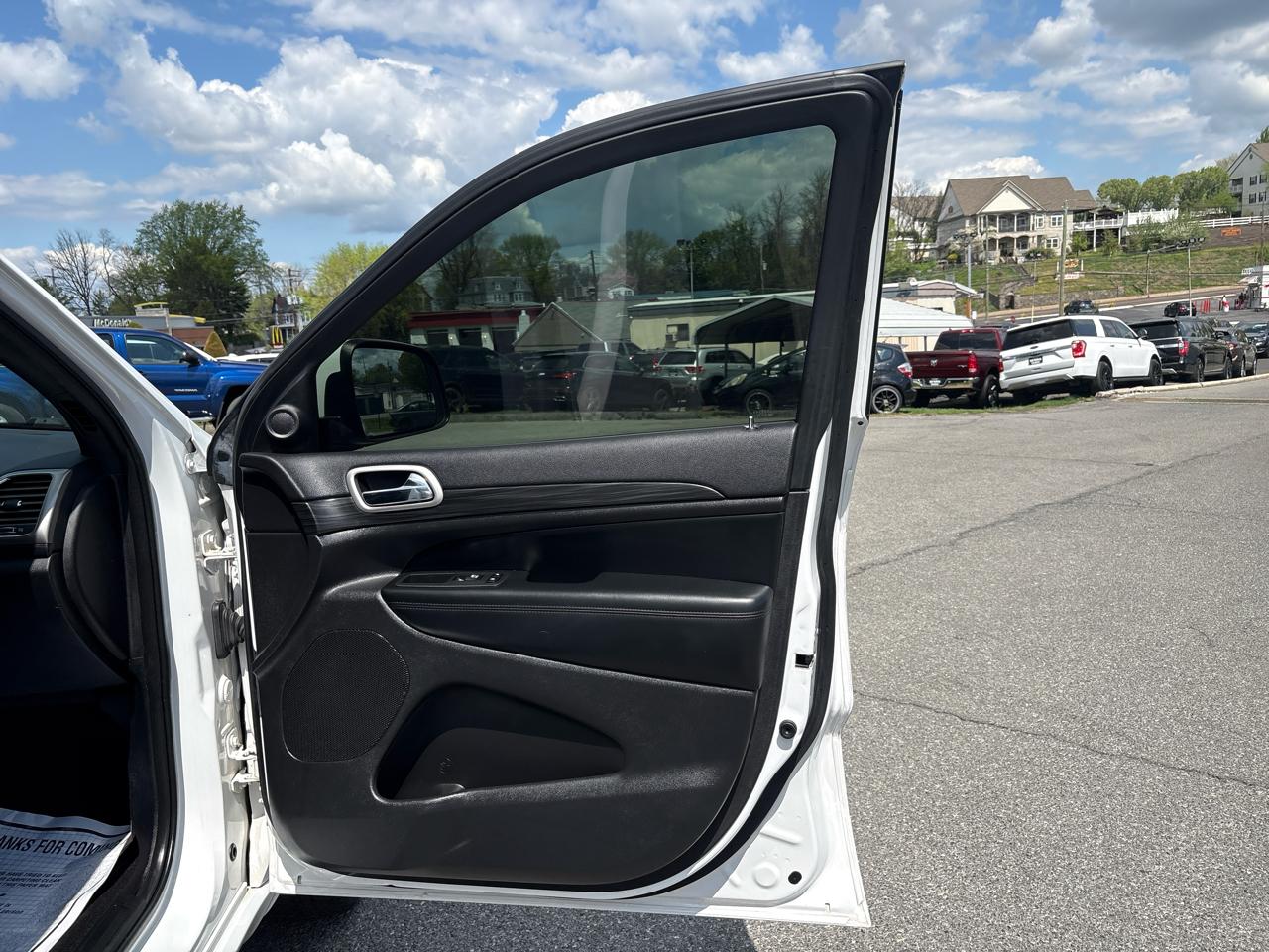 Jeep Grand Cherokee Laredo 4WD 2020