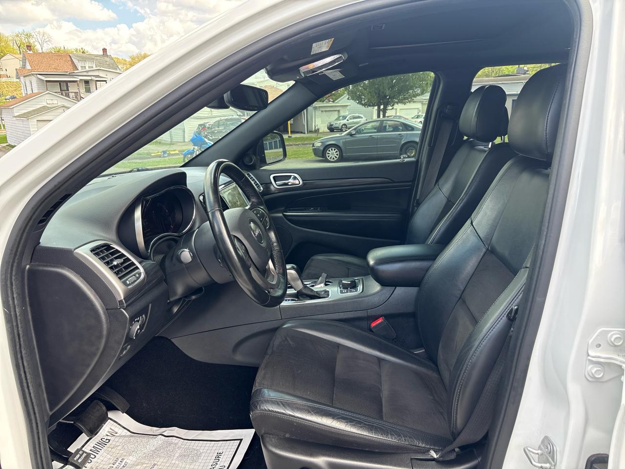 Jeep Grand Cherokee Laredo 4WD 2020