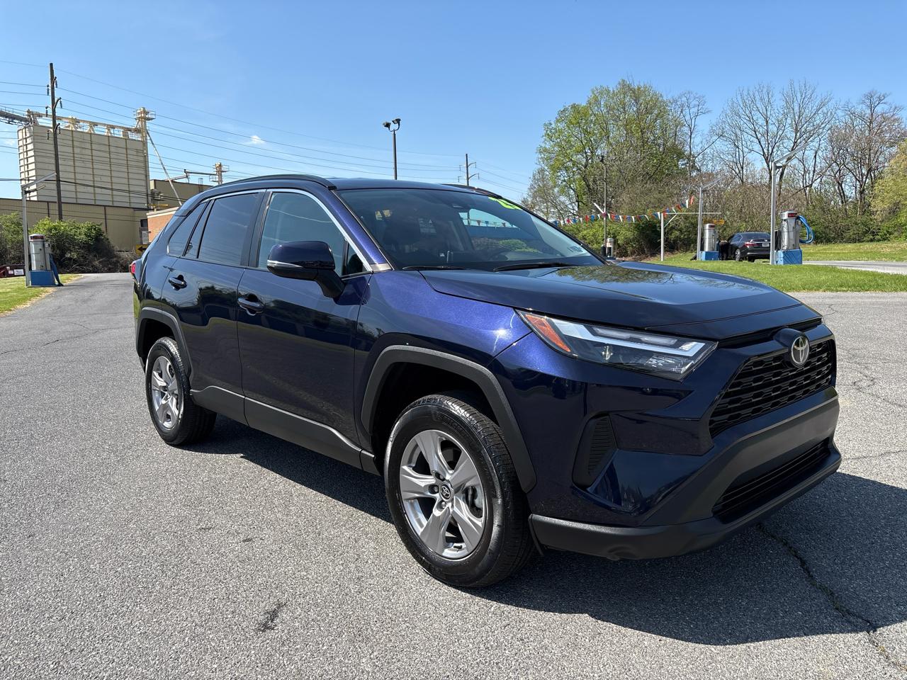 Toyota RAV4 XLE AWD 2025