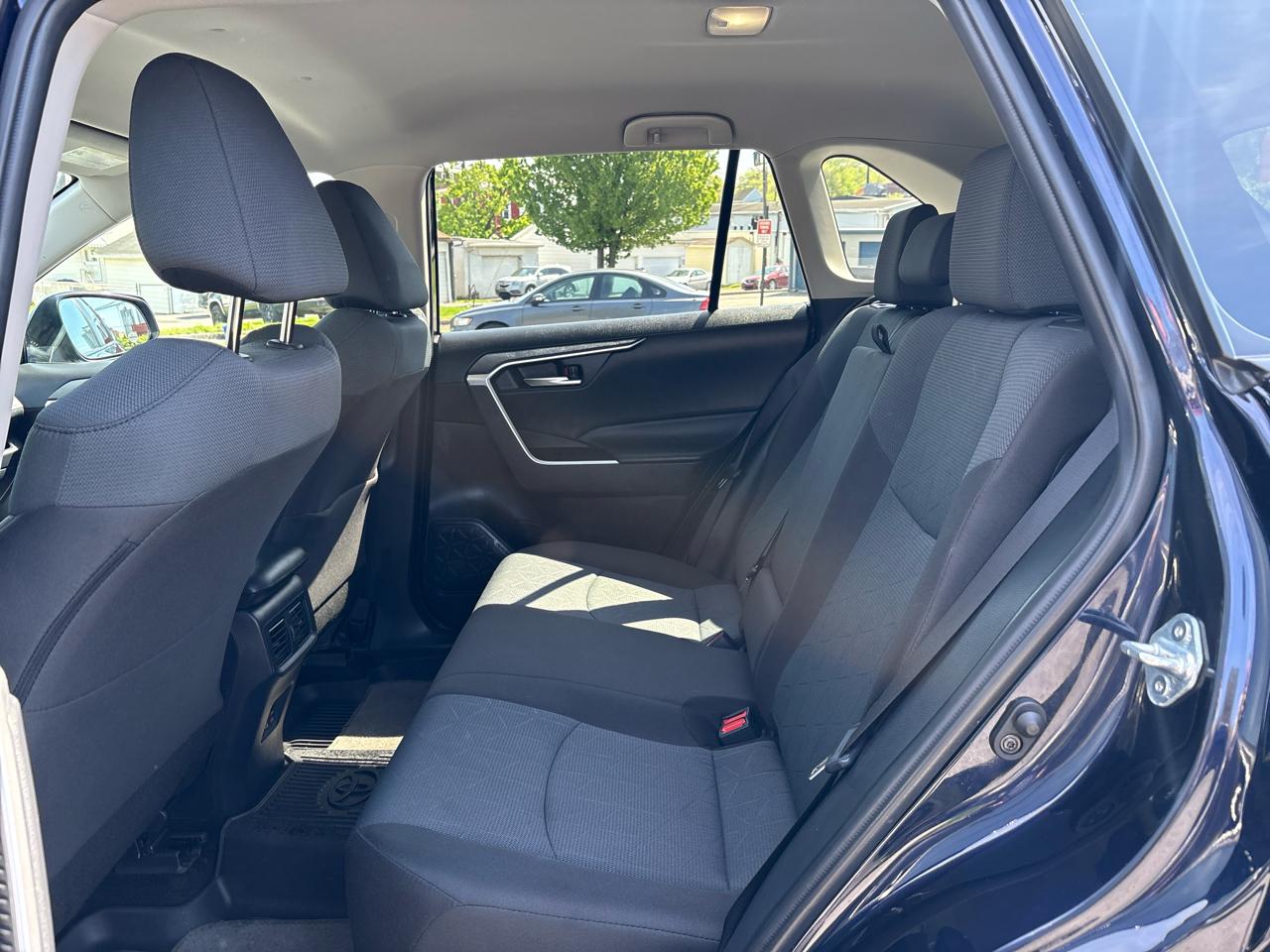 Toyota RAV4 XLE AWD 2025