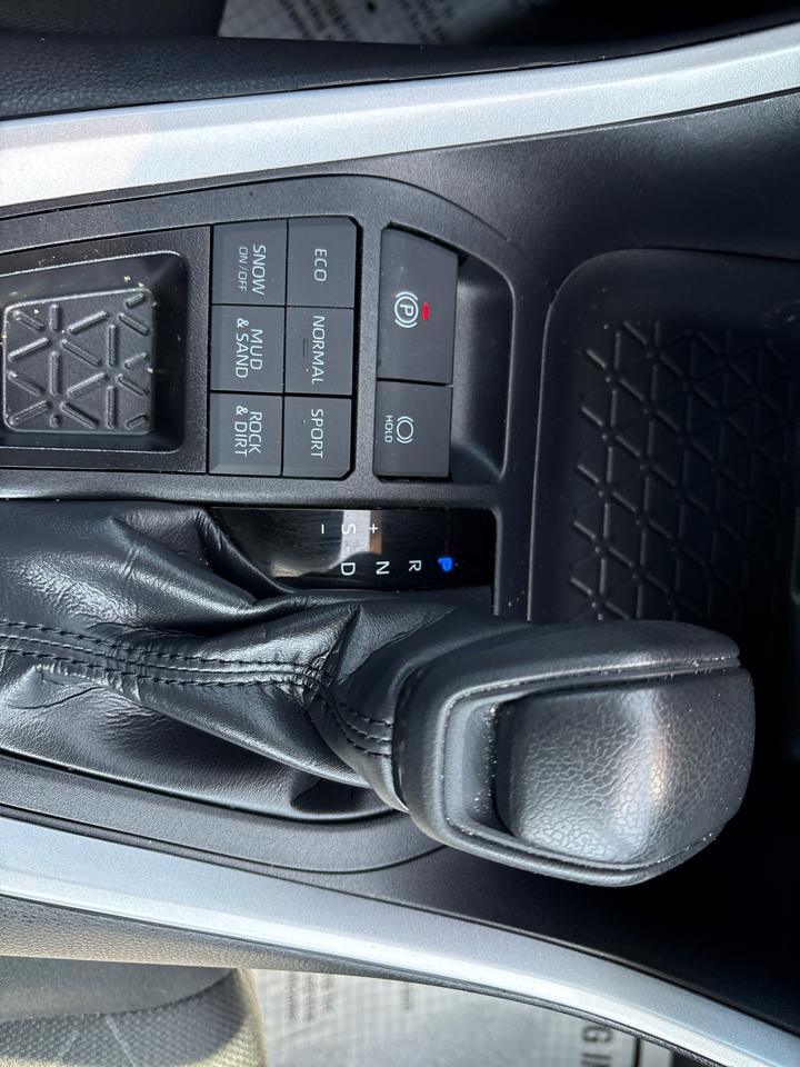 Toyota RAV4 XLE AWD 2025