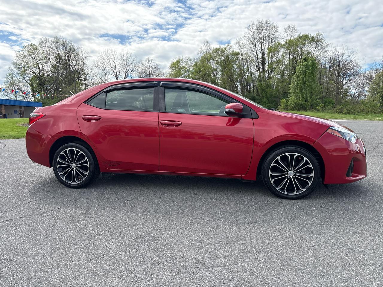 Toyota Corolla S Premium CVT 2015